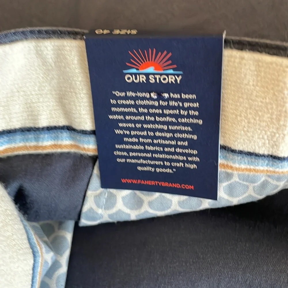 FAHERTY Island Life Shorts Size 40, NWT